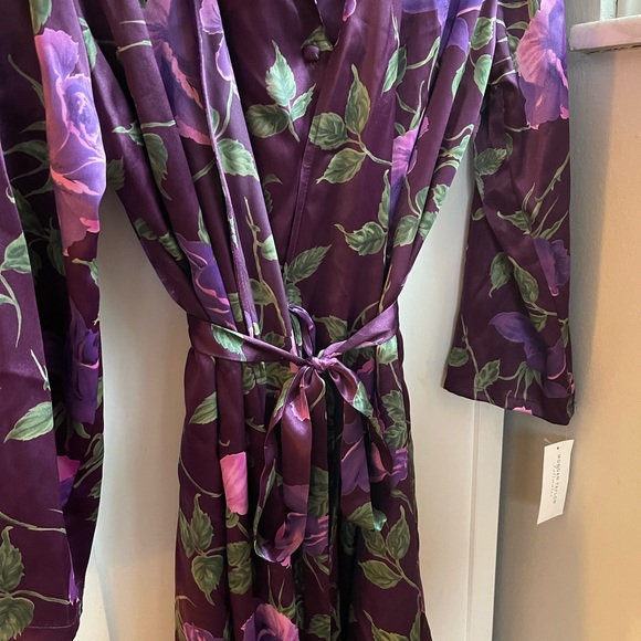 NWT Vintage Morgan Taylor Robe and Nightgown Matching Set! - Picture 12 of 12